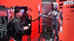 Mobile World Congress 2024 daily recap: Edge computing and digital divas